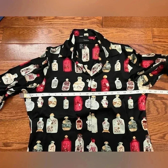 Chic Black Button Down Shirt with Bottle Print - Picture 7 of 8